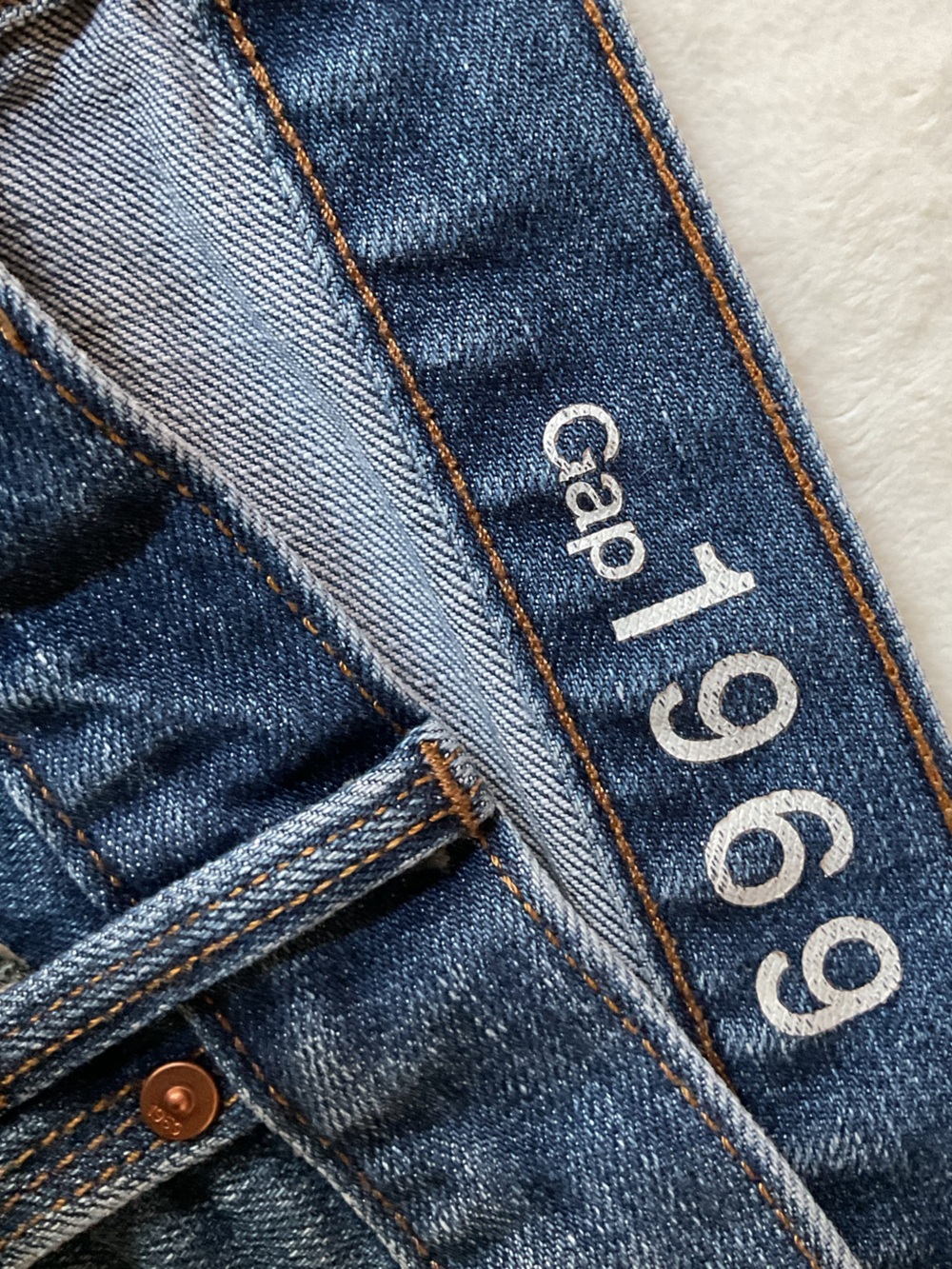 Gap Sexy boyfriend jeans, Size 30 - Picture 3 of 7